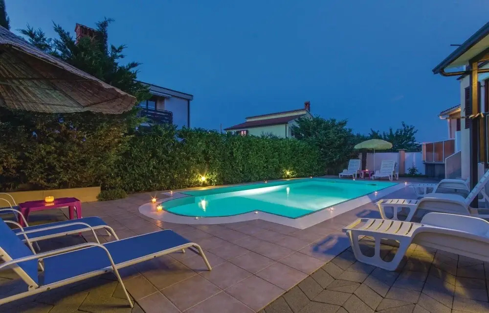 Stunning Home In Pula