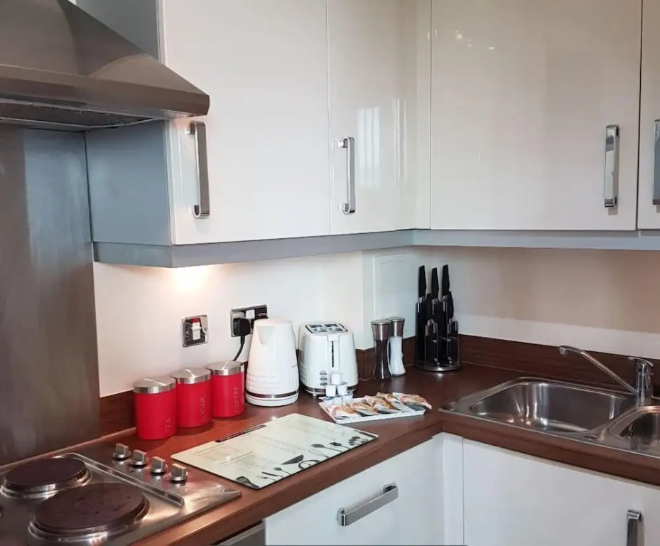 45 Brooklyn House - Lap of Luxury City Centre Apartments in Hub - Parking, City View