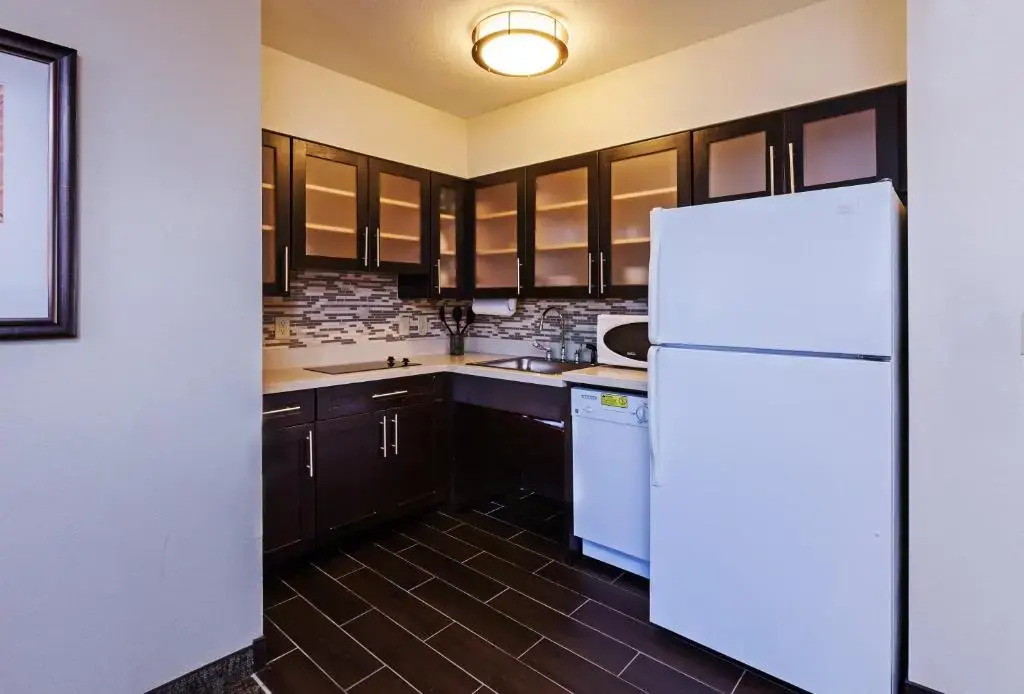 Staybridge Suites Tulsa-Woodland Hills by IHG