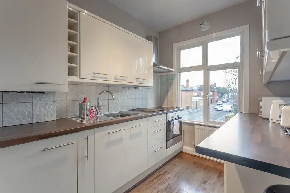 Large Family Apartment in Peaceful Area