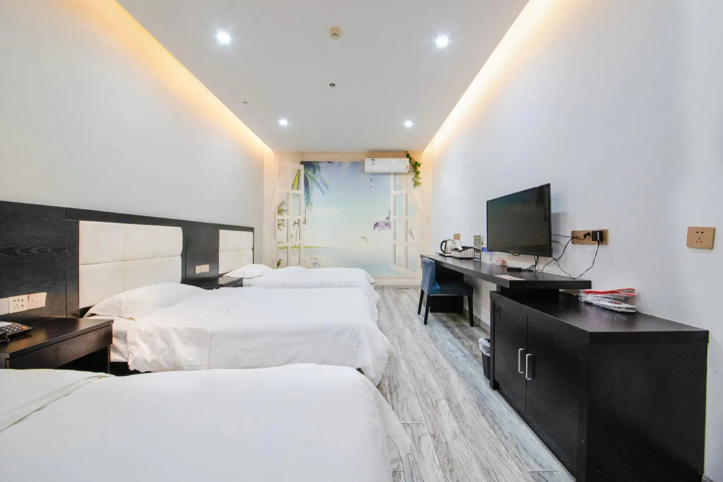 Shell Wuxi Huishan DistrictWanda Plaza Yanqiao Subway Station Hotel