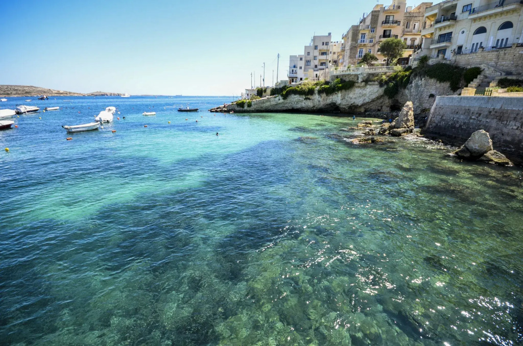 Blue Harbour 4 Seafront apartment by Getaways Malta