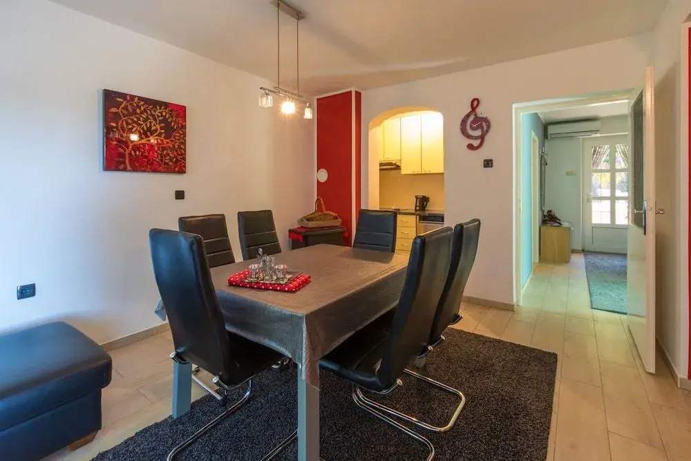 Apartment Mladenka