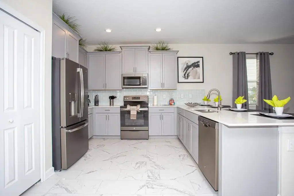 Stunning 8 Bd W/ Pool Close To Disney 2887