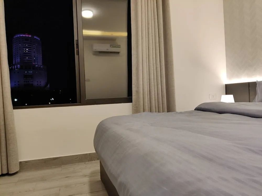 45m Luxury Room Royal View Near all Services