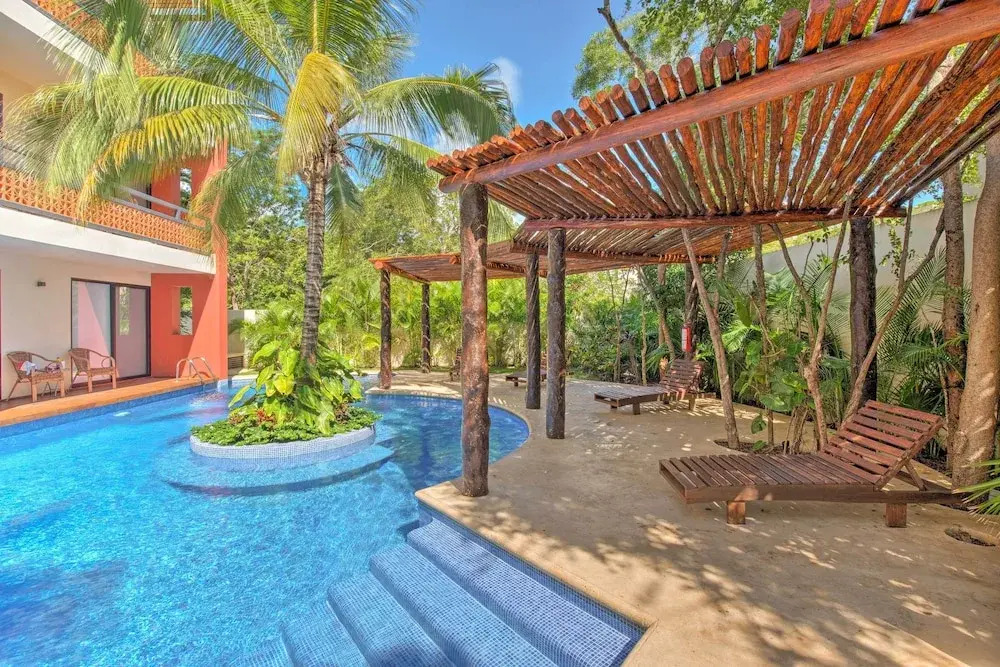 Resort-style Condo 3 Miles to Historic Tulum Ruins