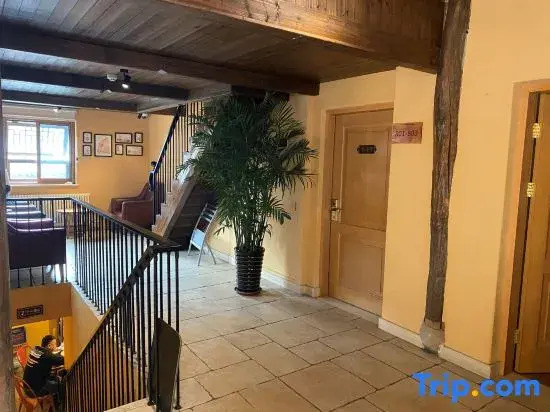Yanxing Inn