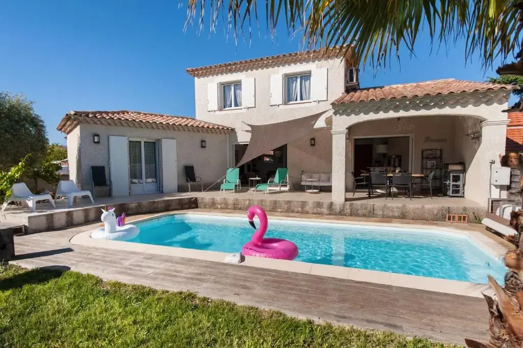 Villa Deidière 6pers/piscine/pétanque/clim