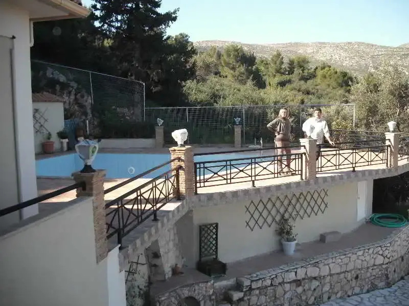 Rentaki Villas