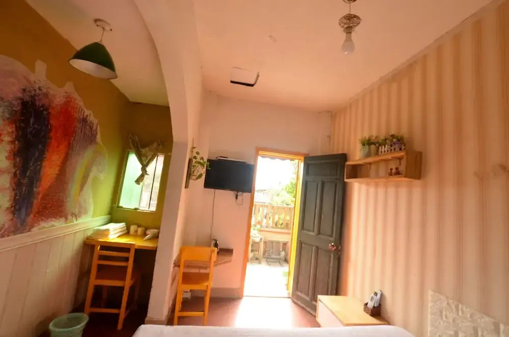 Huatian Gucuo Guesthouse