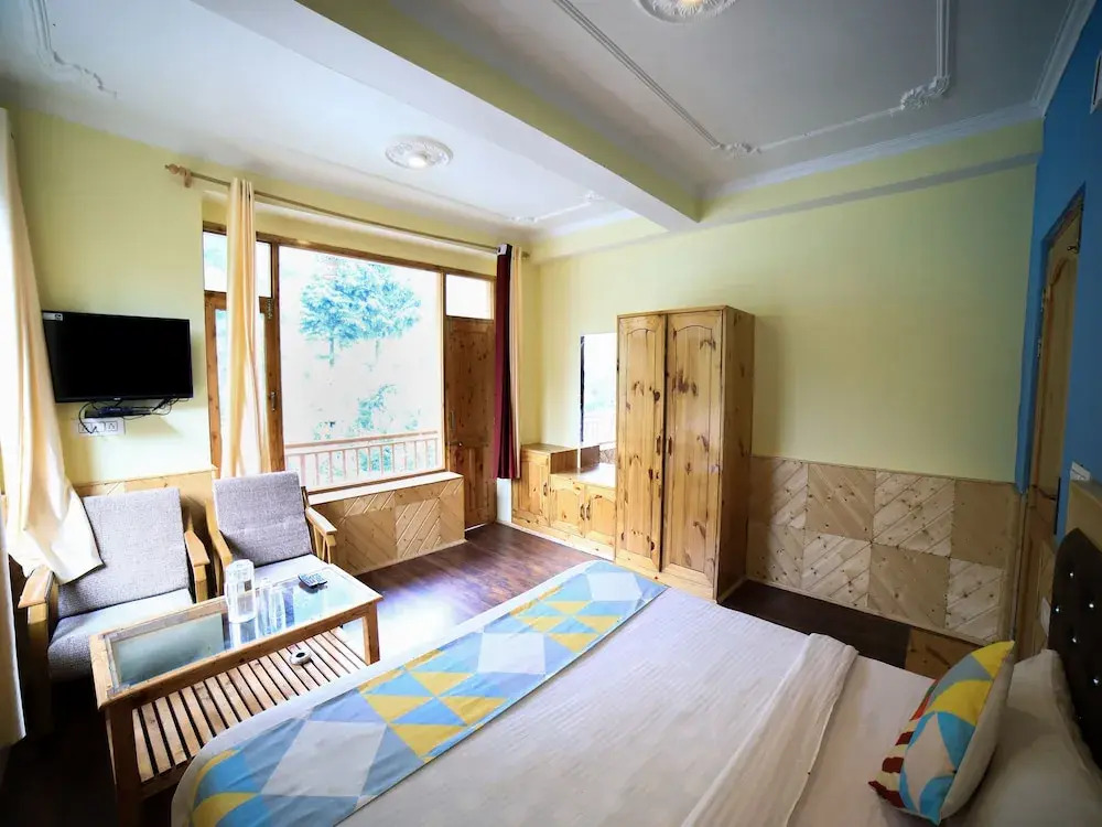 OYO 14583 Home Mountain View 2BHK Shanag