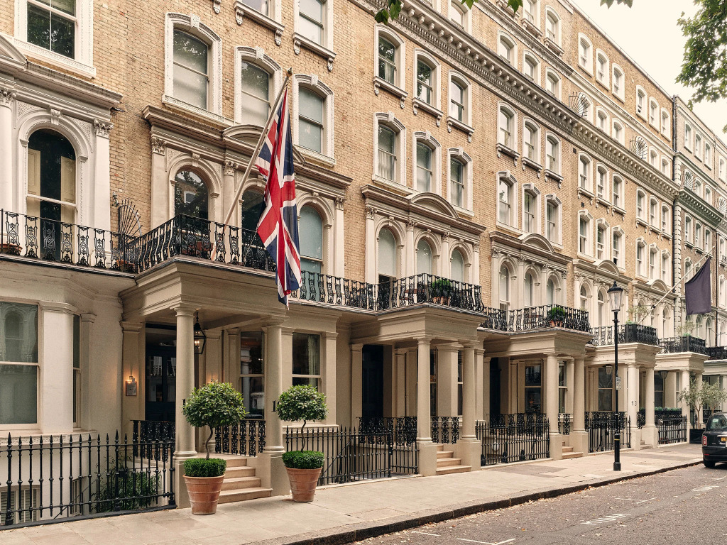 Knightsbridge Hotel, Firmdale Hotels