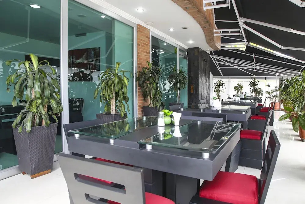 Parque 63 Hotel