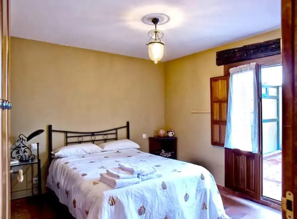 House With 4 Bedrooms in Segovia, With Enclosed Garden and Wifi Near the Slopes