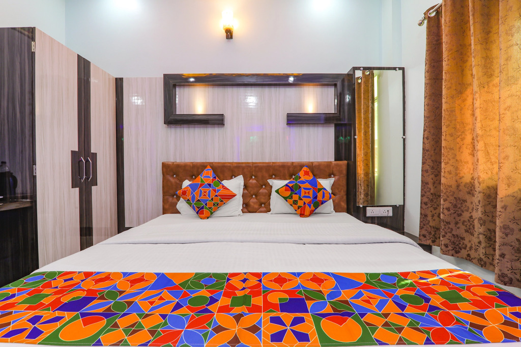FabHotel Lumbini International - Nr Sarnath Museum