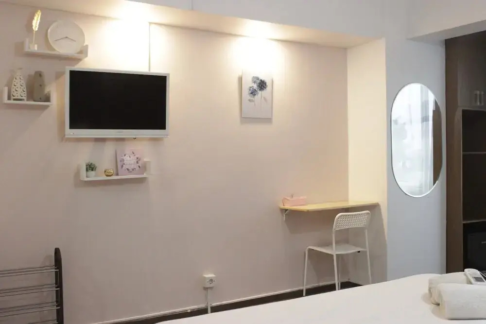 Emerald Studio Apartments