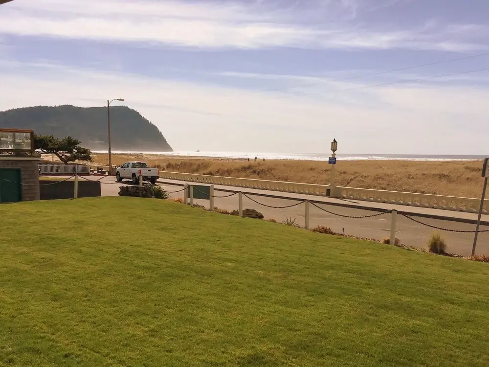 The Tradewinds Condo/Hotel