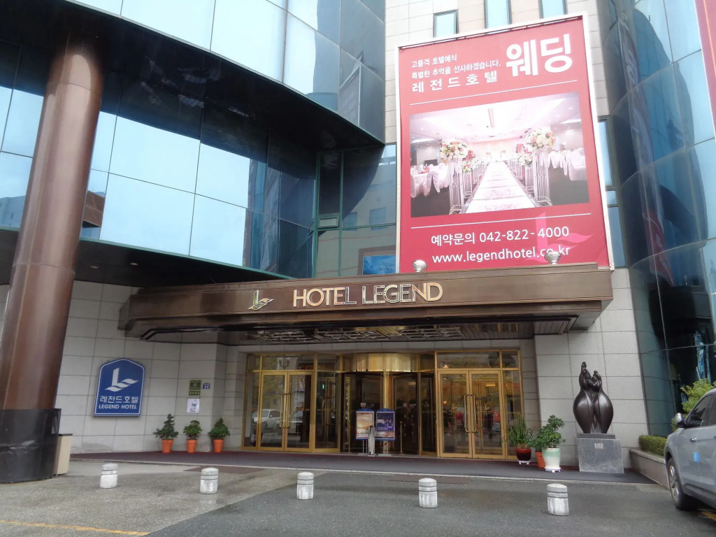 JH Hotel Legend
