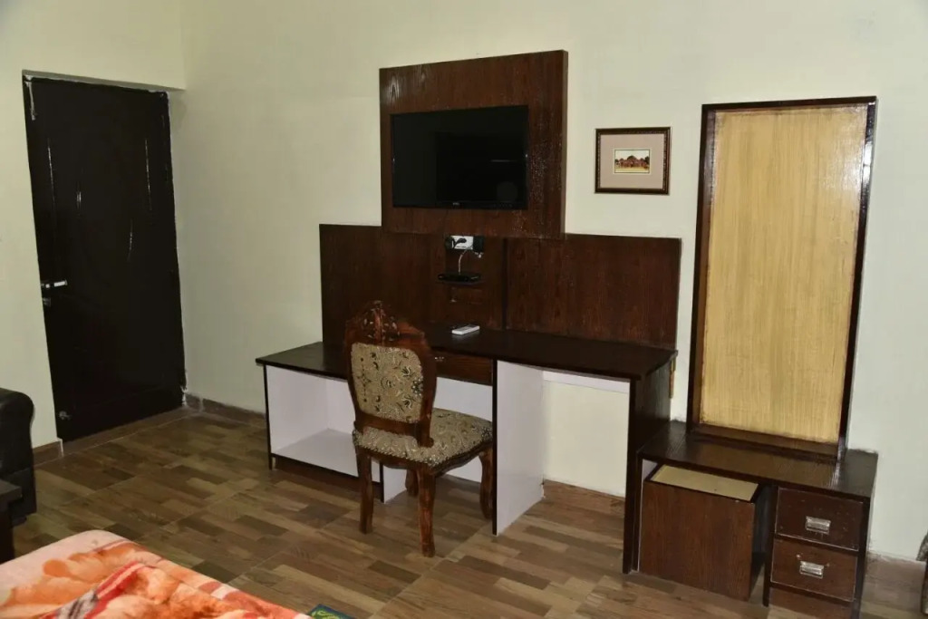 The Royal Hotel & Resort managed by Erica Hotels & Resorts
