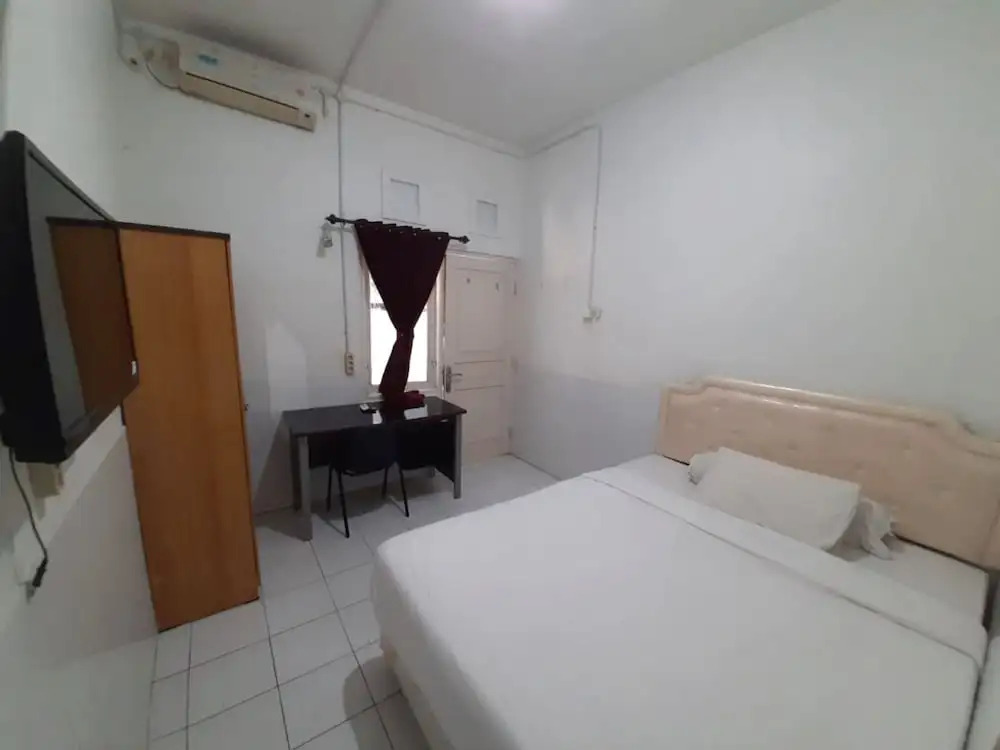 Hotel O Happy 777