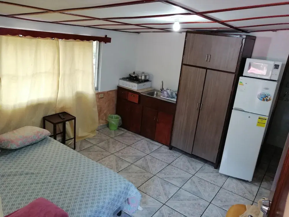 Mirla Cecilia Inn