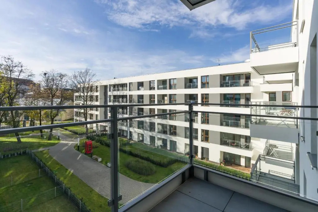 Bookowska 18 Apartments by Renters