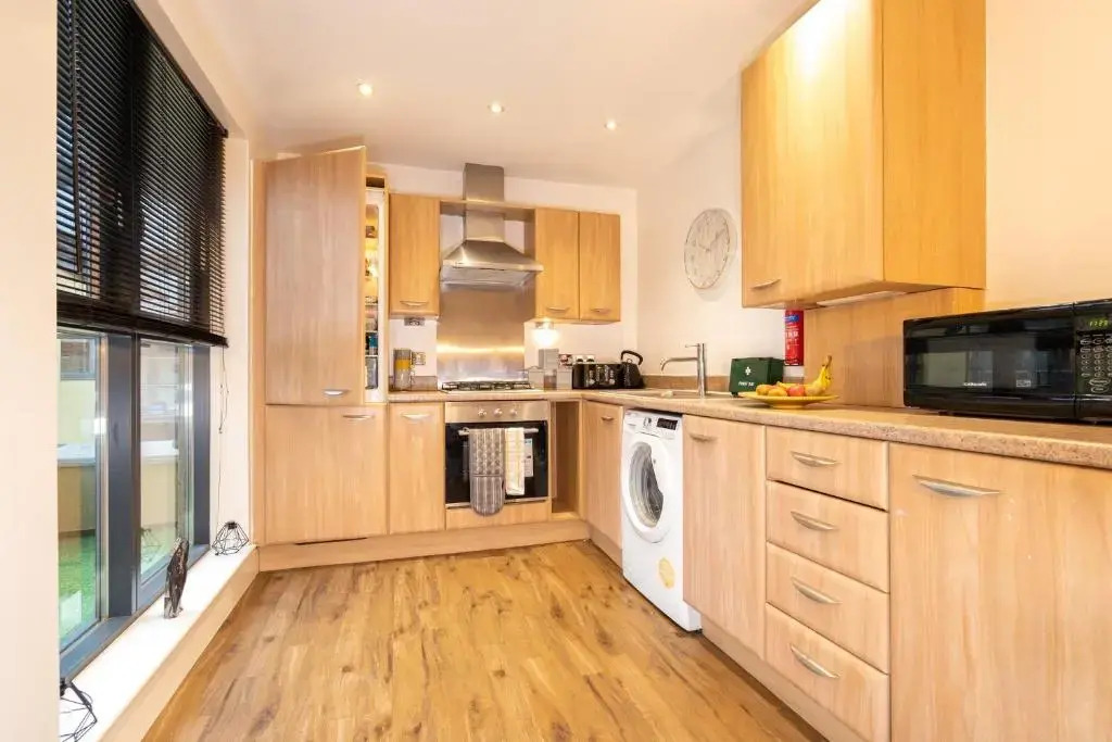 Classy 2 Bed Detatched House- Birmingham- Broad Street & Brindley Place- 10 min walk from Bullring, 02 Arena, New Street Station & Grand Central
