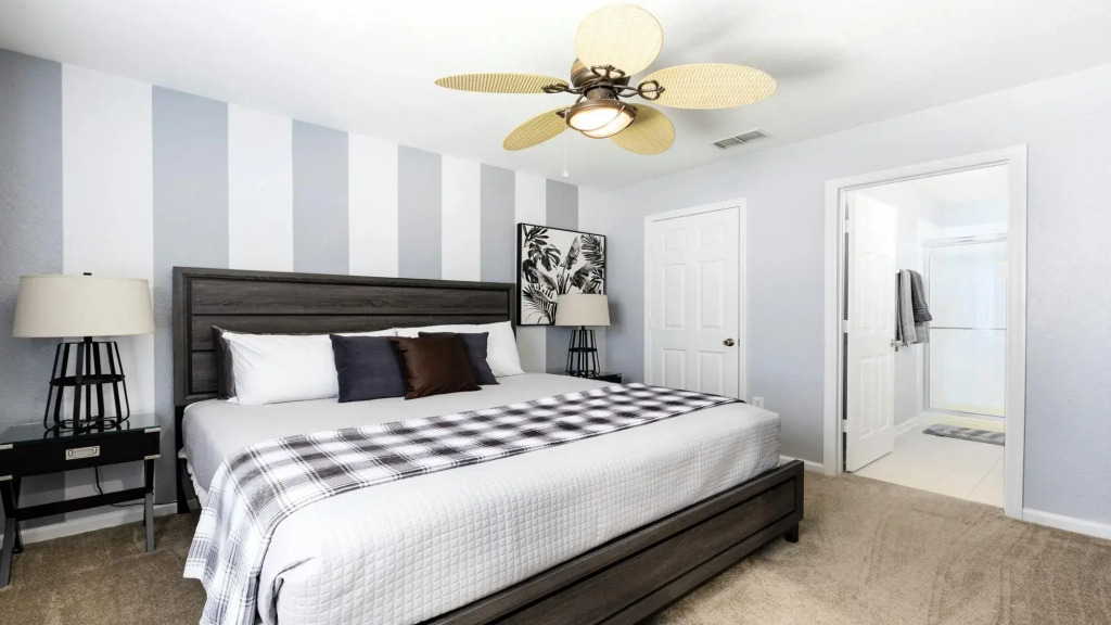 Southwest Pool and SPA in 6BR Spacious Disney Home