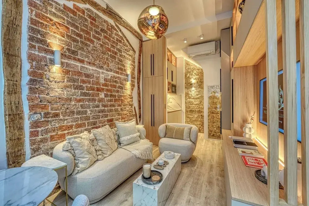 Central Historic Loft by Architect, Near Louvre