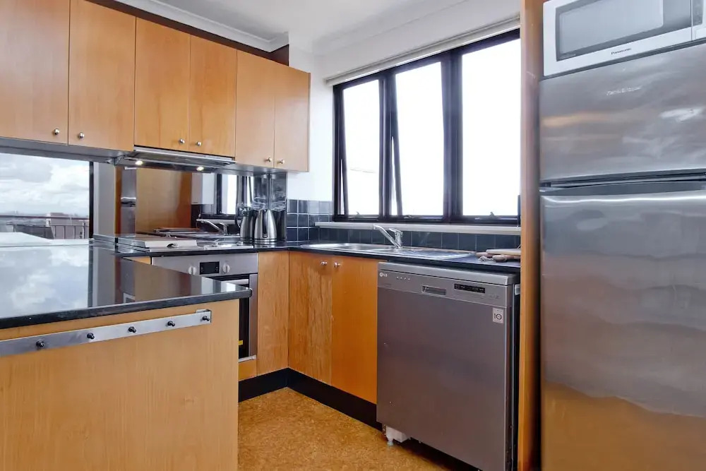 Expansive Views From Sydney 1 Bedroom Apartment