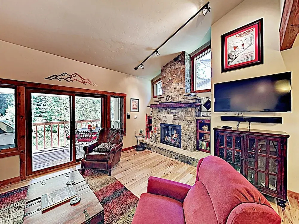 New Listing! Updated W/ Sauna, Near Ski Lift 2 Bedroom Townhouse