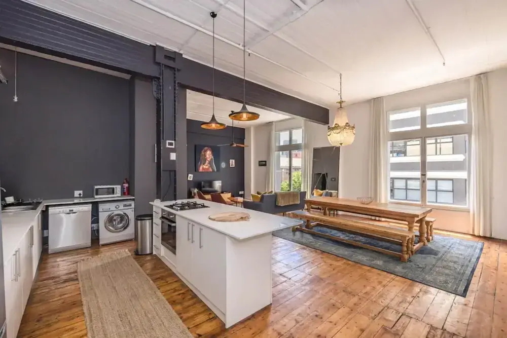 Modern Minimalism 2 Bedroom Apartment Near the Castle of Good Hope