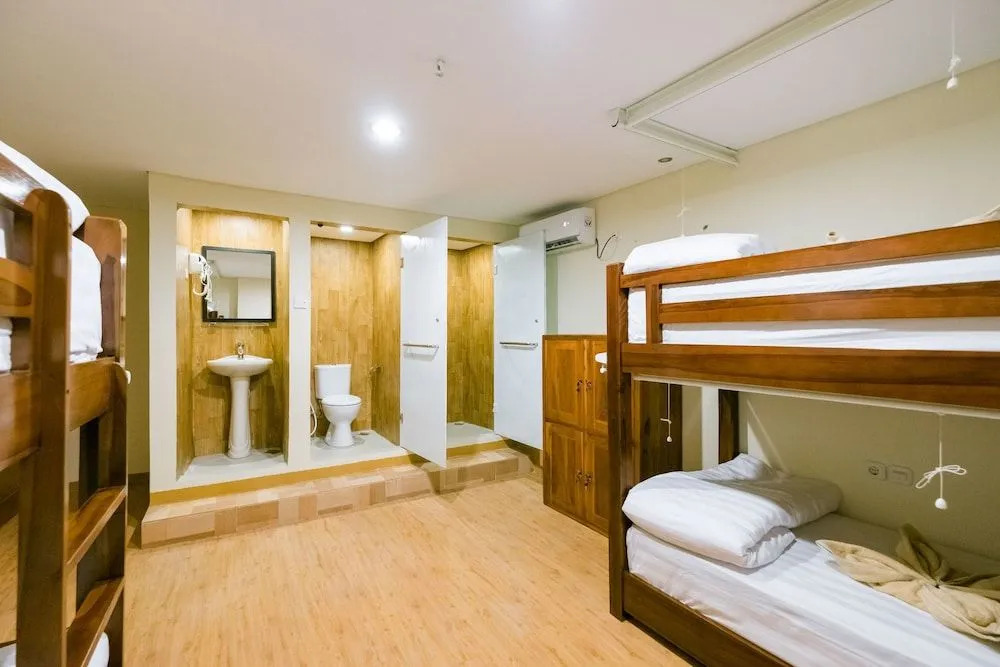 Caroline Hostel