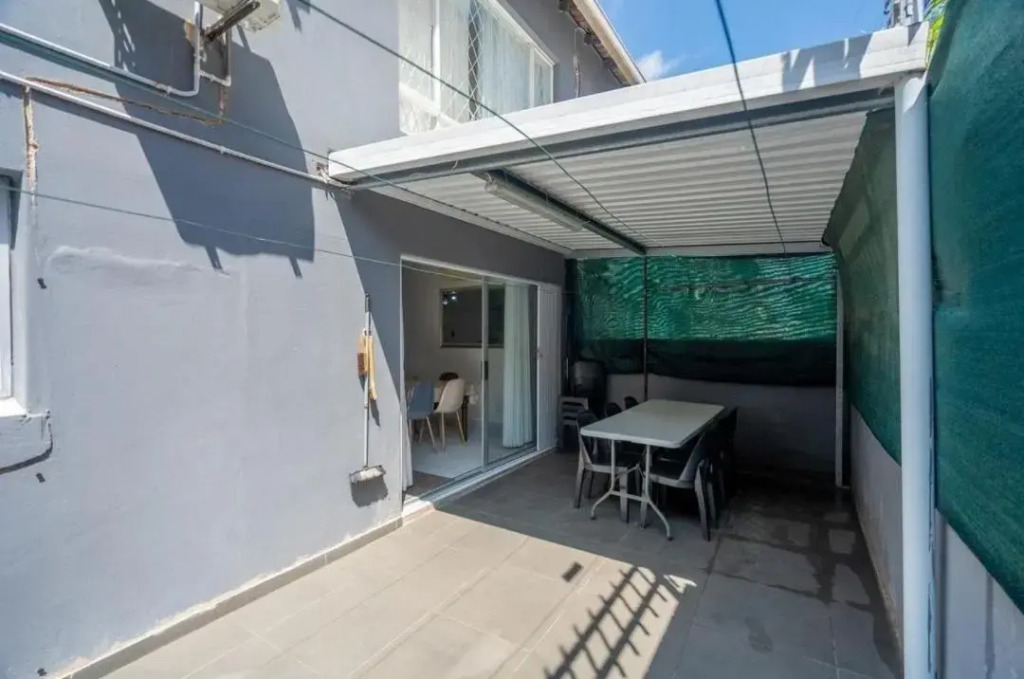 Durban Halaal Accommodation "No Alcohol Strictly Halaal No Parties" Entire Luxury Apartment, 3 Bedrooms, 6 Sleeper, Self Catering "JUST LOCK AND GO"