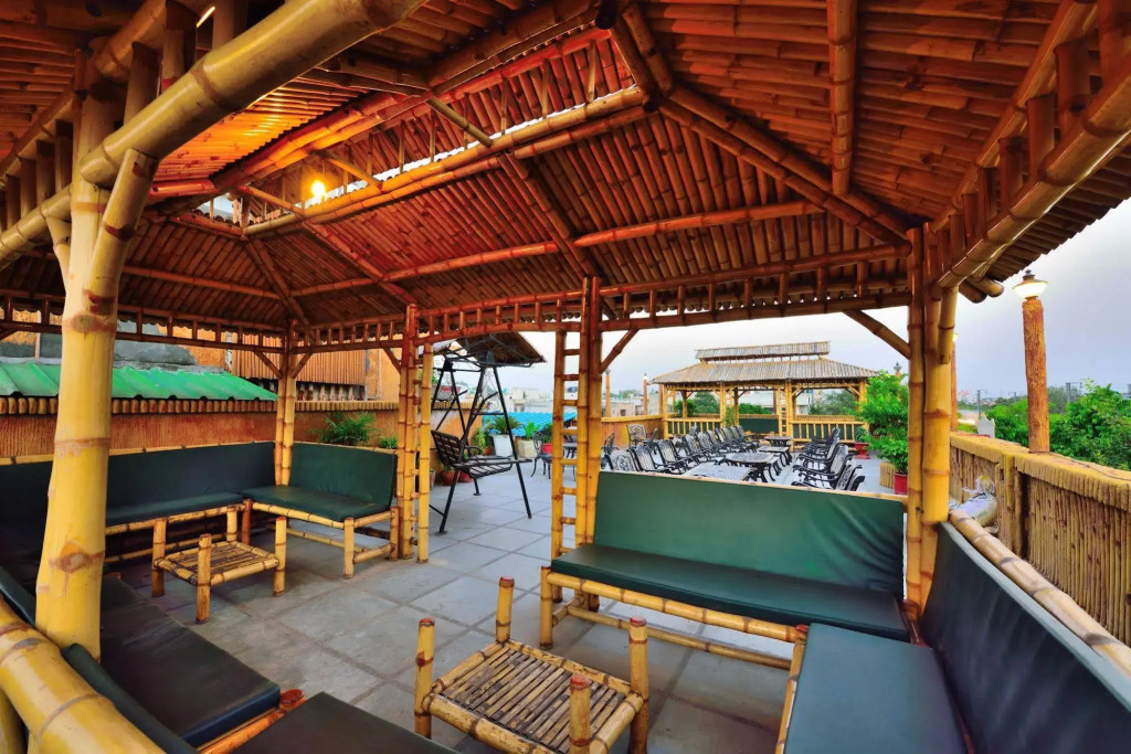 OYO 9761 Hotel Clark Heights