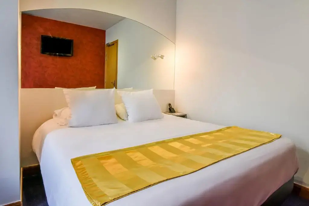 Logis Hotel & Restaurant Bergeret Sport