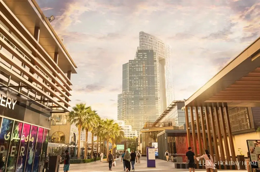 LUX | Marina Promenade 2 BR Prime location Apt