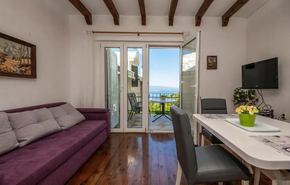 2 Bedroom Gorgeous Home In Baska Voda