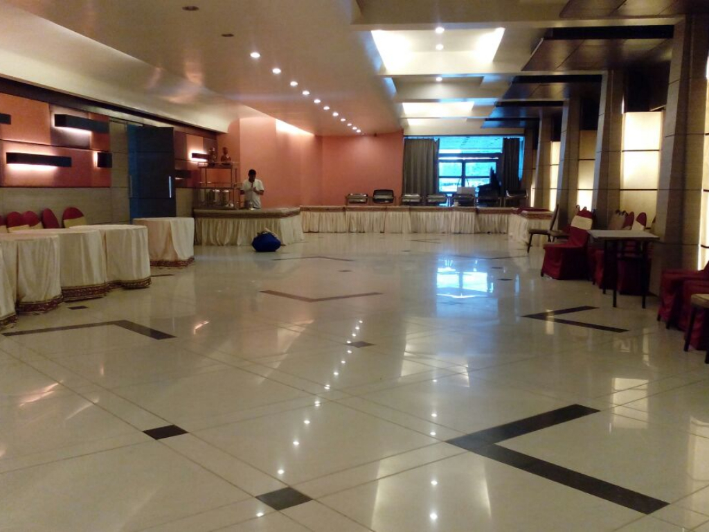 The Shiv Grand