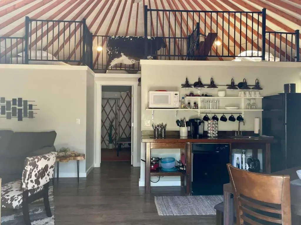 Escalante Yurts