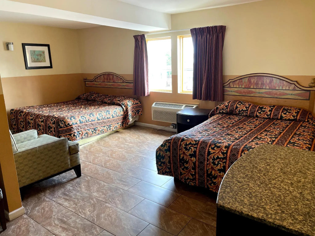 Sea Palace Inn