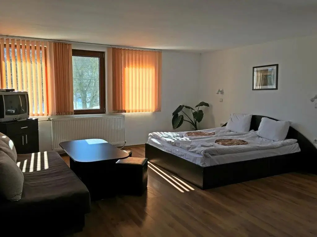 Yakovtsi Inn