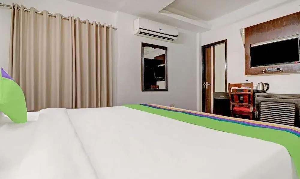 Treebo Trip Sentinel Suites