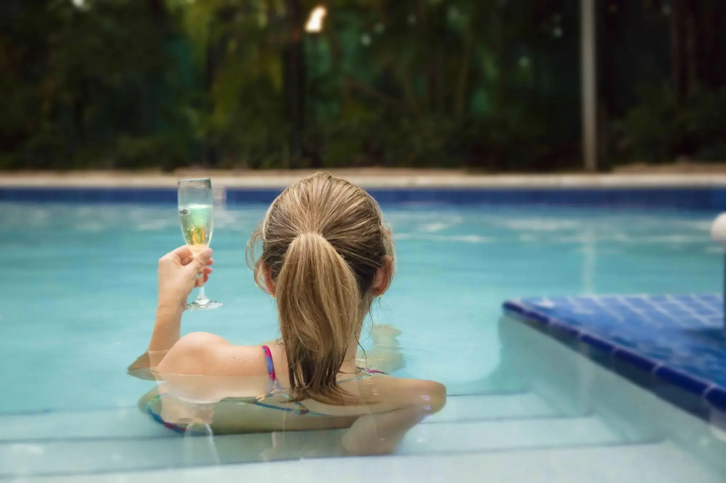 The Mutiny Luxury Suites Hotel