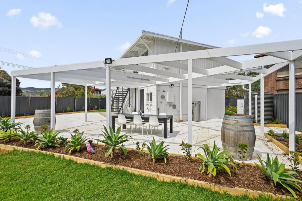The HardyOne - Aldinga Beach - C21 SouthCoast Holidays