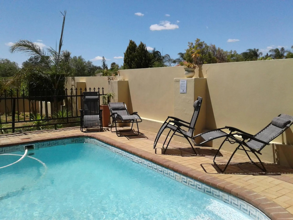 Come Home in Oudtshoorn Self-Catering Units