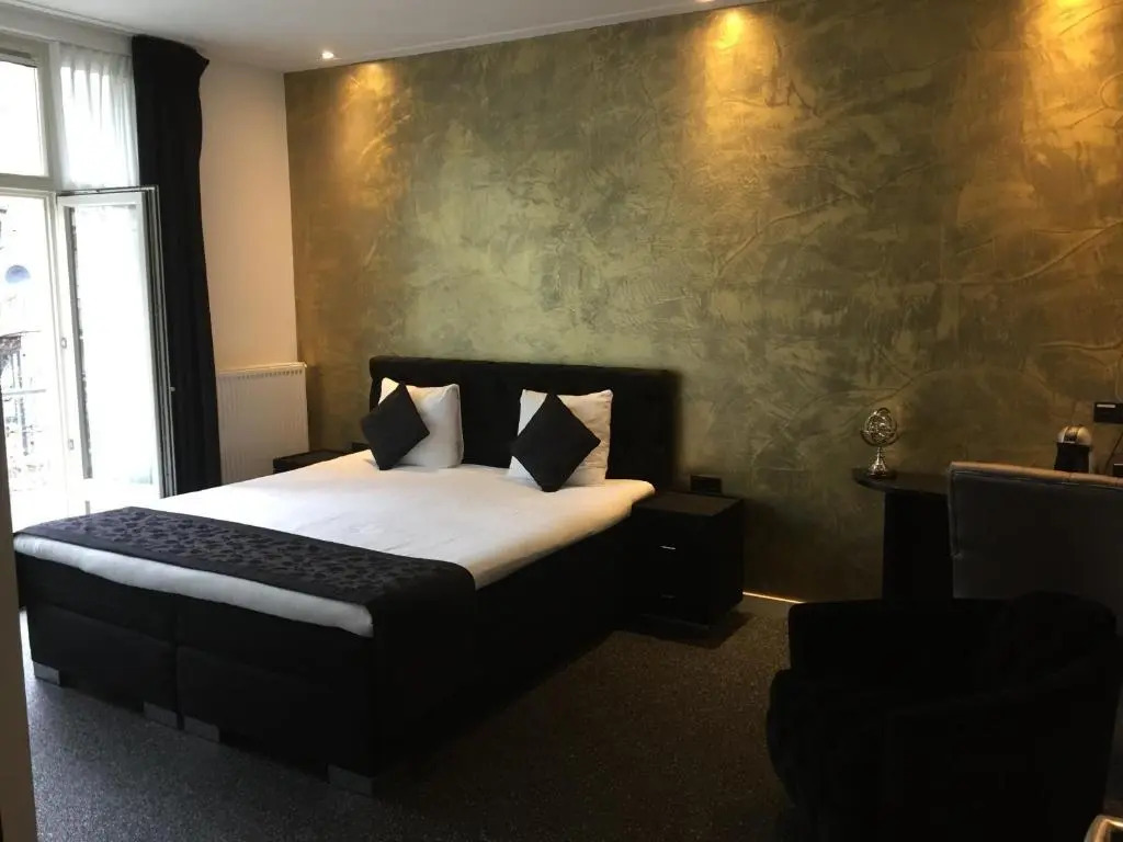 Saras Boutique Hotel