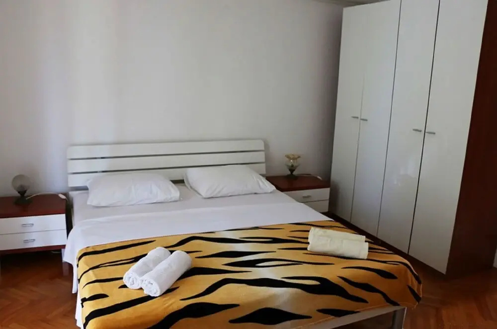 Buffalo - 150m From the Beach & Parking - A1