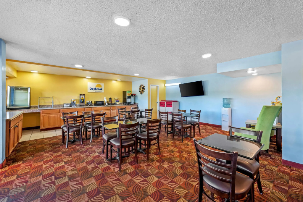 Days Inn by Wyndham Independence