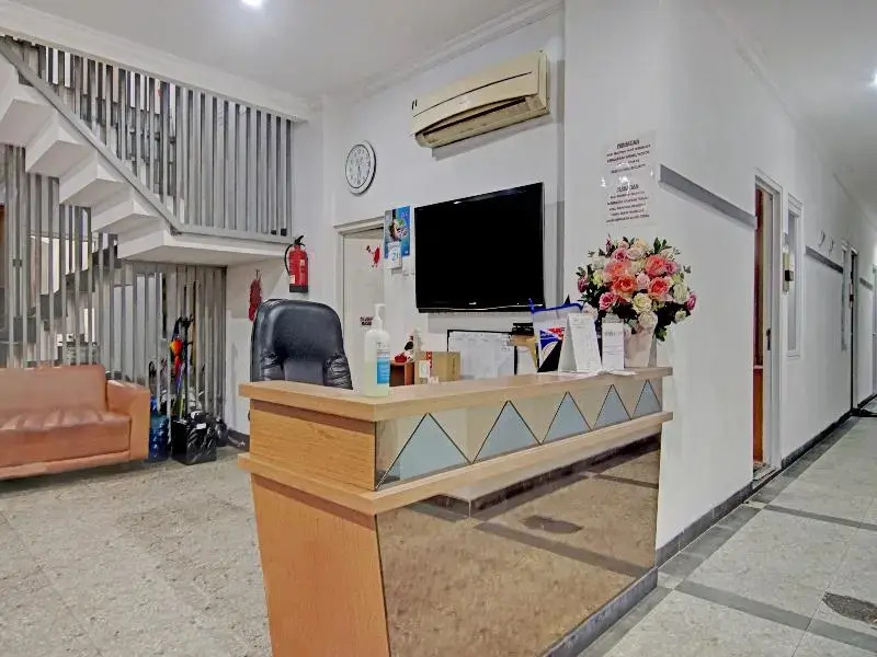 OYO 90432 Family Residence